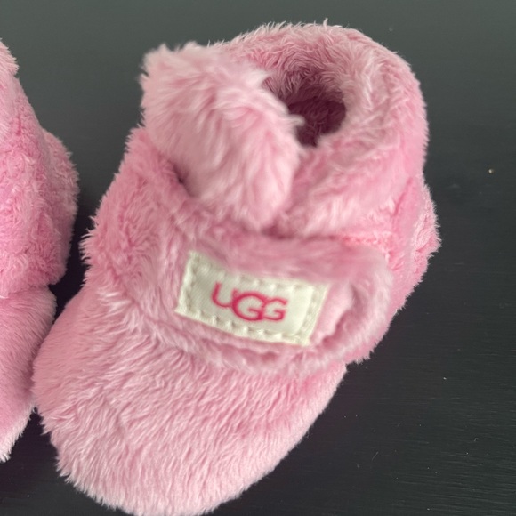 UGGS crib walkers - Picture 2 of 5